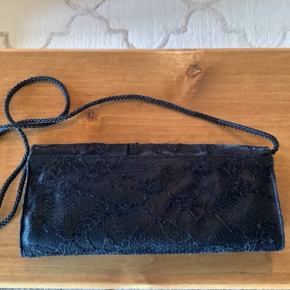 Evening Clutch - Picture 2 of 2